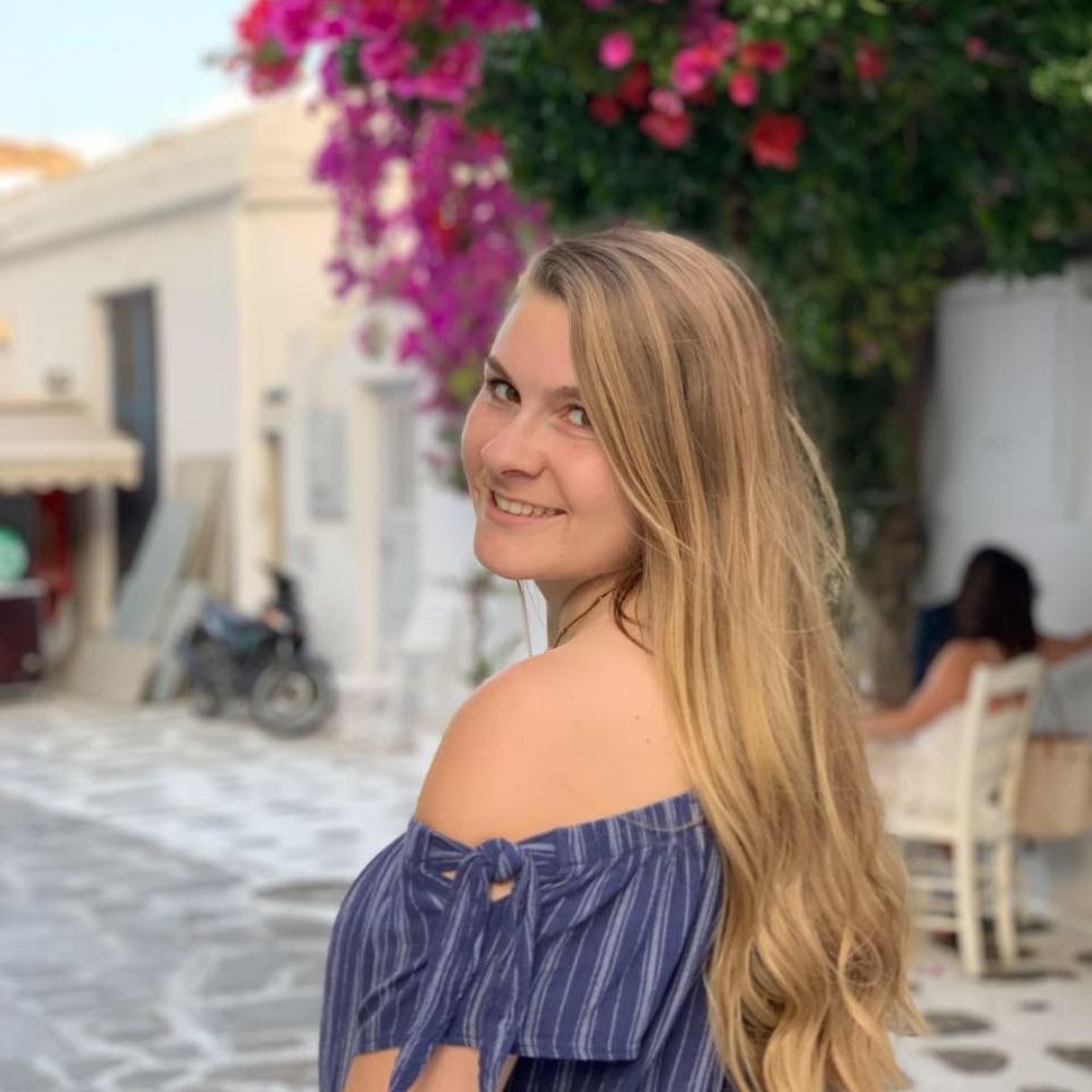 Meet your Posher, Kayla